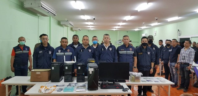 ศปอส.ตร. โชว์ผลงานต่อเนื่อง จับเครือข่ายเว็บไซต์พนันออนไลน์ หลายร้อยล้านบาท