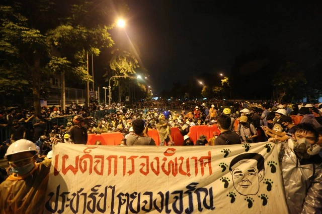 อดีตกกต.สมชัย แต่งบทละคร "สามก๊กชาติวิบัติ"