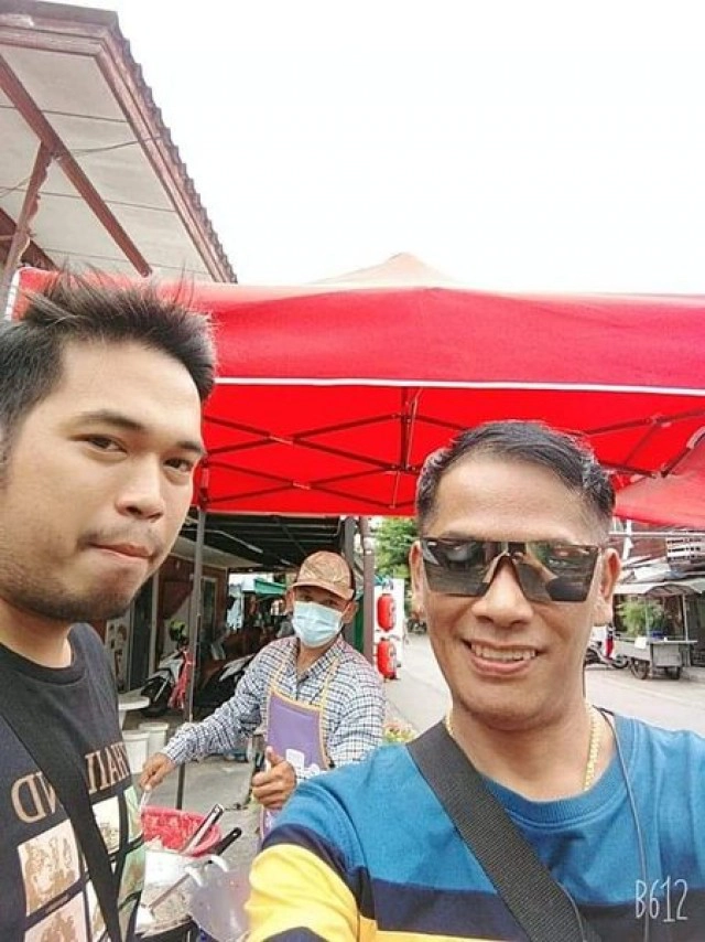 ร้านไก่ทอด ยอดขายพุ่ง หลังแสดงจุดยืนไม่ขายให้คนจาบจ้วงสถาบัน