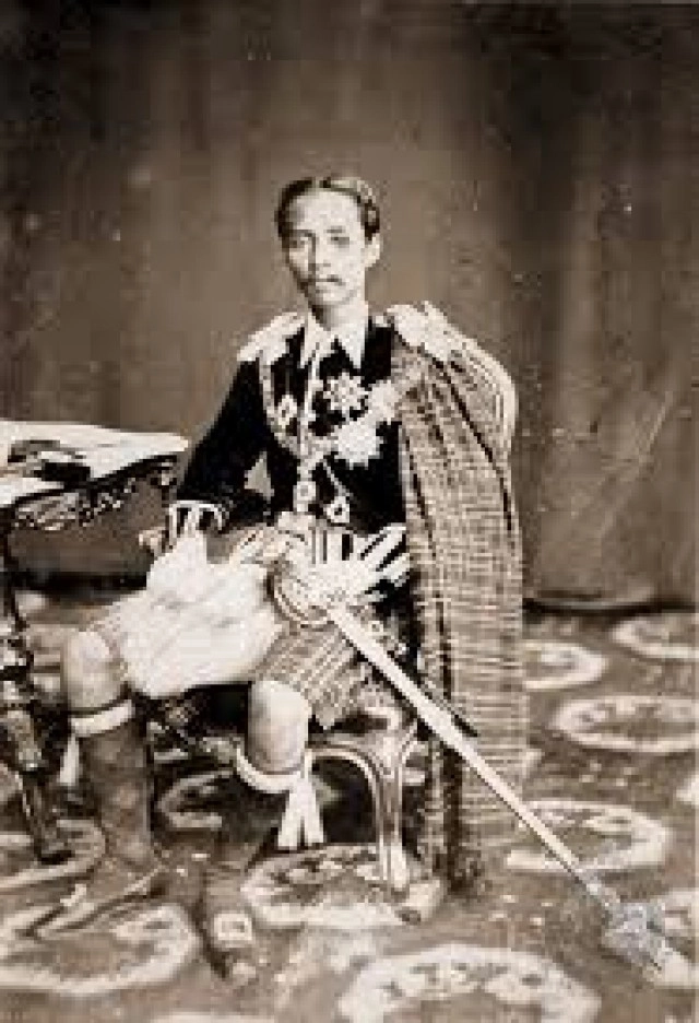 ร่วมน้อมรำลึกในพระมหากรุณาธิคุณของพระบาทสมเด็จพระจุลจอมเกล้าเจ้าอยู่หัว รัชกาลที่ ๕