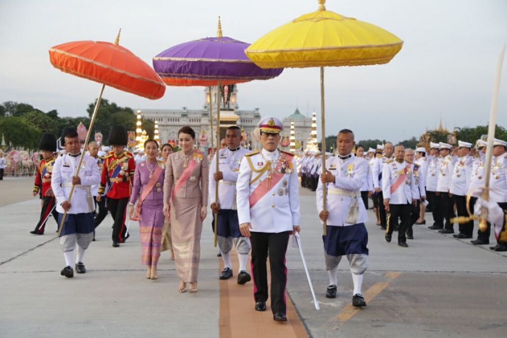 ในหลวง-พระราชินี ทรงบำเพ็ญพระราชกุศล วันปิยมหาราช