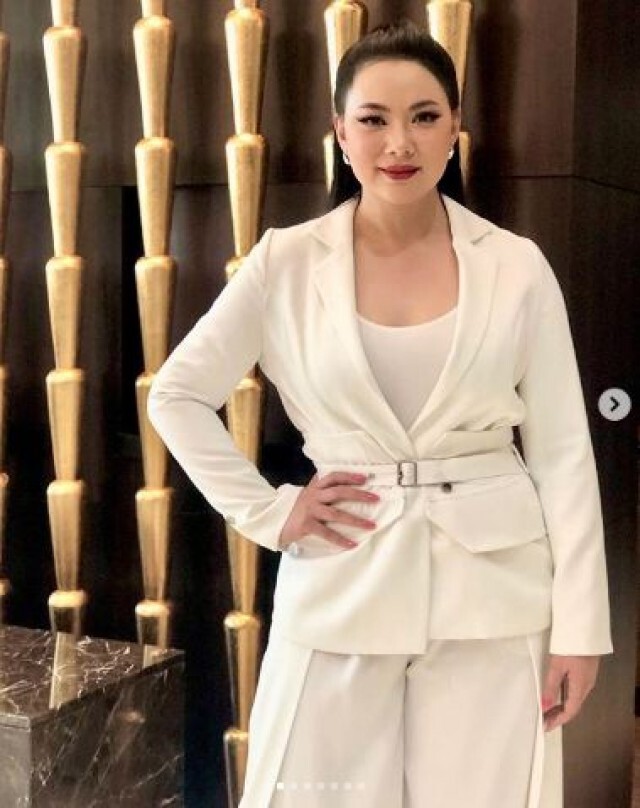 "บุ๋ม ปนัดดา" พกเหรียญ ร.9 ติดตัว ไม่ท้อขอเดินหน้าทำความดี