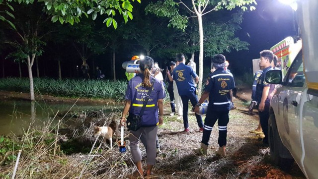 กู้ภัยเร่งค้นหา หนูน้อยวัย 6 ขวบ ฝ่าวงล้อมช้างป่ากว่า 30 เชือก