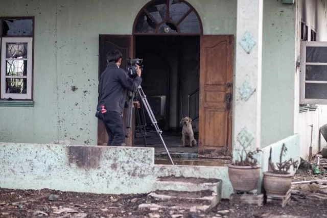 น้องหมาเฝ้าบ้าน ไม่ยอมหนี แม้บาดเจ็บสาหัส หลังเกิดเหตุท่อแก๊สระเบิดบางบ่อ