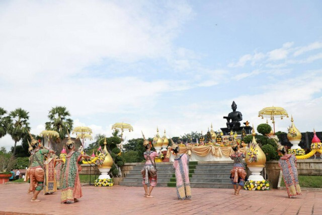 เริ่มแล้ว! ประเพณี"ลอยกระทง เผาเทียน เล่นไฟ"