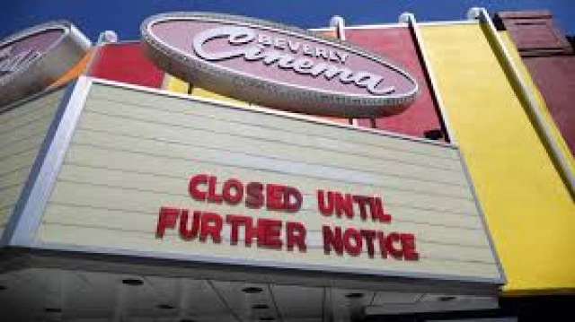 อเมริกาลดราคาเหมาโรงหนังฉายรอบละสามพันบาท