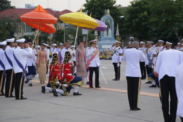 ในหลวง-พระราชินี ทรงบำเพ็ญพระราชกุศล วันปิยมหาราช