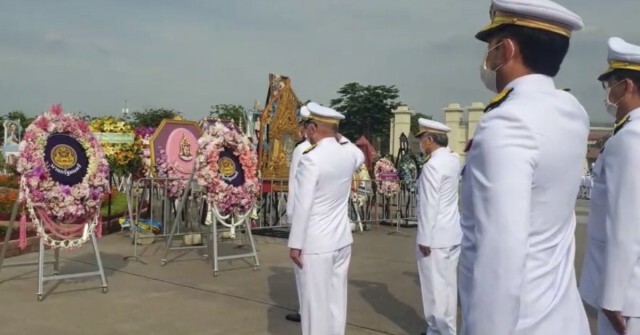 "บิ๊กตู่"นำครม.ถวายพวงมาลาเนื่องในวันคล้ายวันสวรรคต ร.5