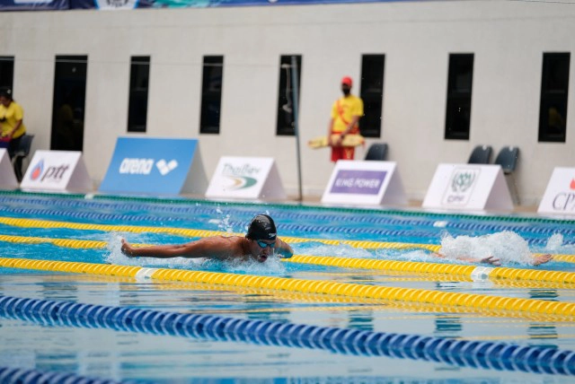 ดาวรุ่งทีมชาติสร้างสถิติใหม่ว่ายฟรีสไตล์ 1,500 เมตร