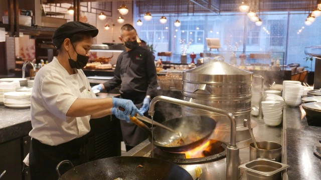 อิ่มไม่อั้นที่ "พระยา คิทเช่น" พร้อมเสิร์ฟอาหารไทยกว่า 70 เมนู