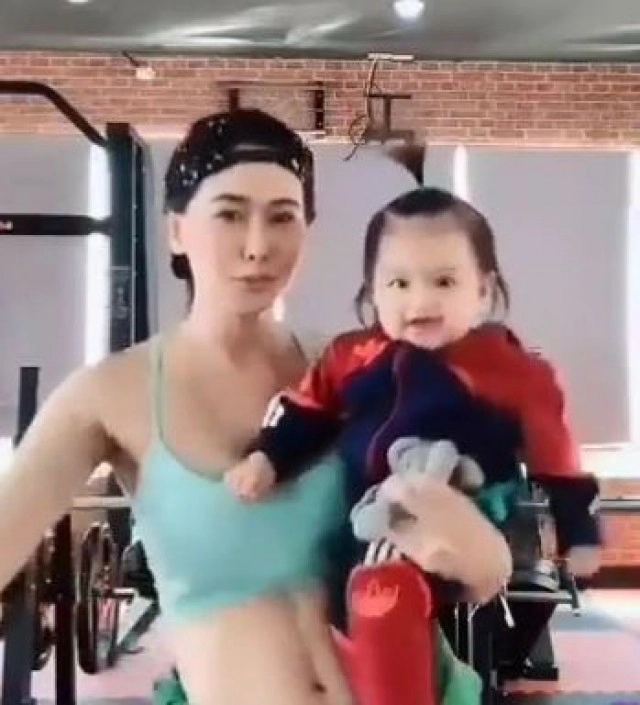 "ติ๊ก" โพสต์ "เจ็บแต่จบ" หลัง "น้ำฝน" ยืนยันความสัมพันธ์  "ศรราม"