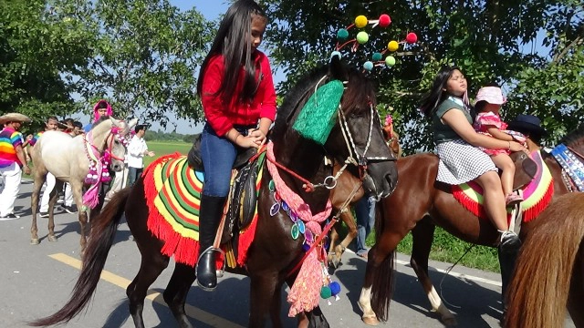 ฮือฮา! งานแต่งลูกสาวอาจารย์สักยันต์ชื่อดังของจังหวัดอ่างทอง