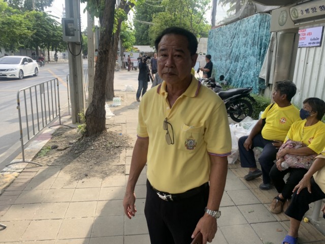 ภาคีปกป้องสถาบัน ปักหลักหน้ารัฐสภา