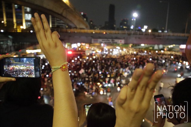 "ราษฎร 63" ยื่นหนังสือให้สถานทูตเยอรมนีแล้ว