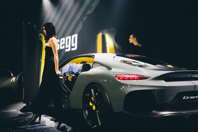 เหล่าเซเลบริตี้ร่วมยลโฉม ไฮเปอร์คาร์หาชมยาก "Koenigsegg" มูลค่า400ล้าน