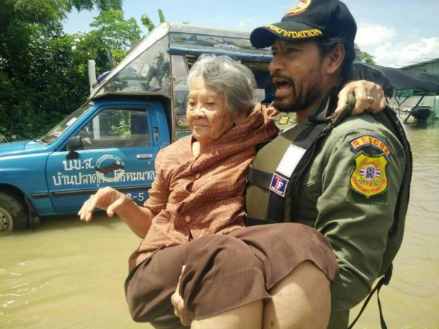 เปิดประวัติ "บิณฑ์ บรรลือฤทธิ์" พระเอกนอกจอผู้ทำดีไม่หวังผลตอบแทน