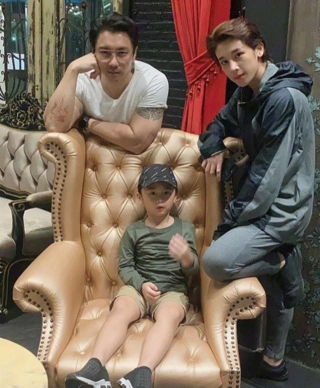 ส่อง "แตงกวา" อดีตภรรยา "เอ พศิน" กับลุคใหม่หลังประกาศเป็นทอม!