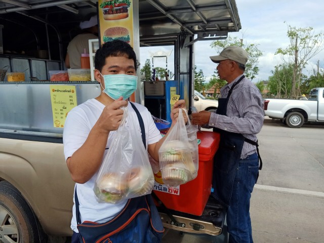 "ตาอ้วนเบอร์เกอร์"19บาท อร่อยเต็มคำ