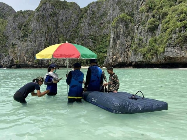เศร้าอีก...พบพะยูนเกยตื้น ถูกใบพัดเรือเต็มกลางหลัง