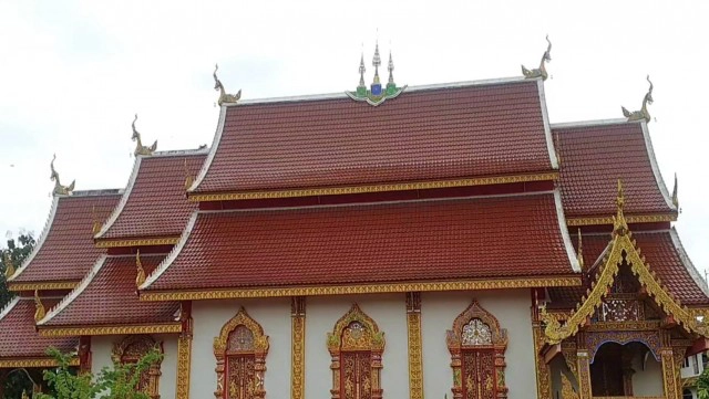 แปลก!แห่ดูช่อฟ้าหัสดีลิงค์หนึ่งเดียวในพะเยา