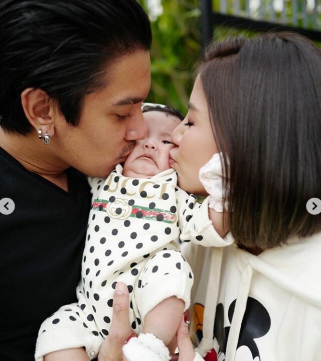 ชาวเน็ตเอ็นดู แห่โฟกัส หน้า "น้องเวทย์มน" หลัง "ใบเตย อาร์สยาม" เผยภาพครอบครัว