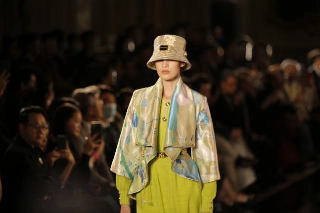 เจ้าฟ้าสิริวัณณวรีฯ ทรงจัดแฟชั่นโชว์ SIRIVANNAVARI เผยโฉมคอลเลคชั่นทรงออกแบบออทั่ม-วินเทอร์ 2020/21