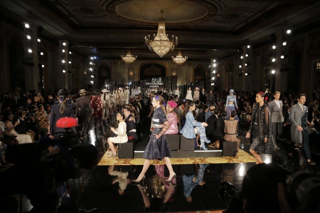 เจ้าฟ้าสิริวัณณวรีฯ ทรงจัดแฟชั่นโชว์ SIRIVANNAVARI เผยโฉมคอลเลคชั่นทรงออกแบบออทั่ม-วินเทอร์ 2020/21