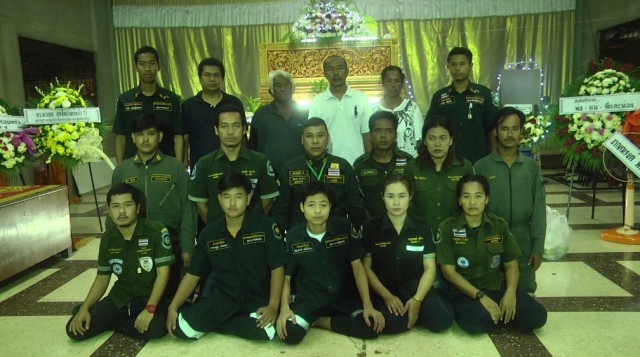 ฮือฮา! จัดโคโยตี้เต้นหน้าศพให้เพื่อนตามสัญญา