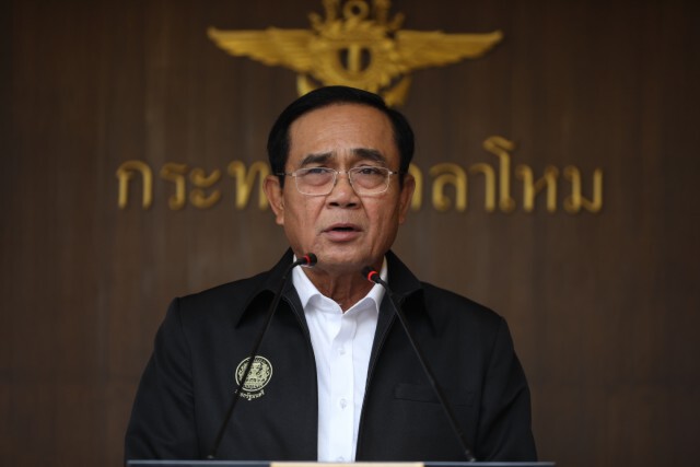 "บิ๊กตู่" ตอกกลับ "อานันท์" อย่ากดดันไม่การันตี มี-ไม่มีปฏิวัติอีก