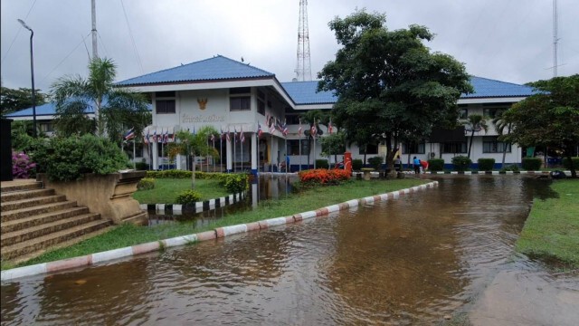 ลำน้ำจักราชหนุน น้ำมูลทะลักท่วมศูนย์ราชการอำเภอพิมาย