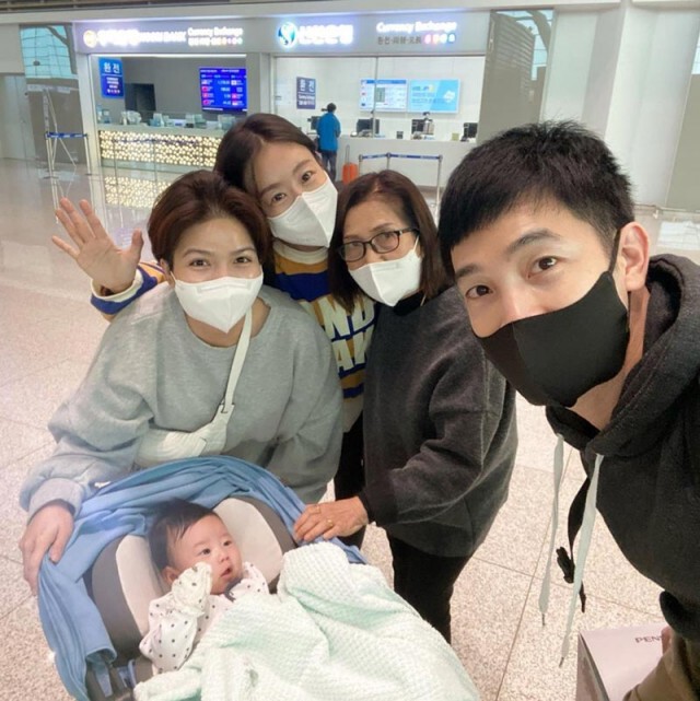 "อ้วน รังสิต" พาภรรยาเกาหลีและลูกชาย "น้องโรฮา" กลับไทยครั้งแรก