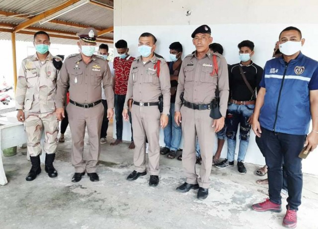 สั่งแยกกักตัวเมียนมา 40 คน หนีจากแม่สอด