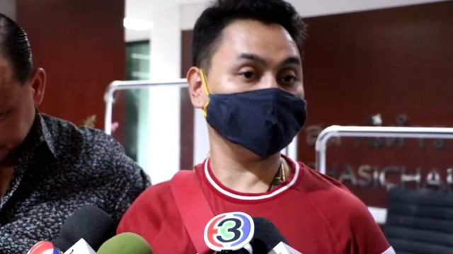 "เสี่ยเคน" มอบตัวเก้อ โรงพักภาษีเจริญไร้ตำรวจรับเรื่อง