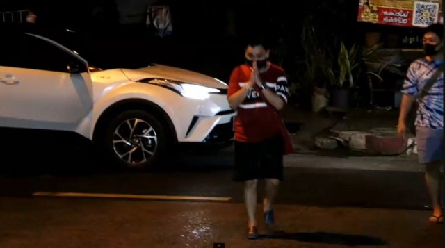 "เสี่ยเคน" มอบตัวเก้อ โรงพักภาษีเจริญไร้ตำรวจรับเรื่อง