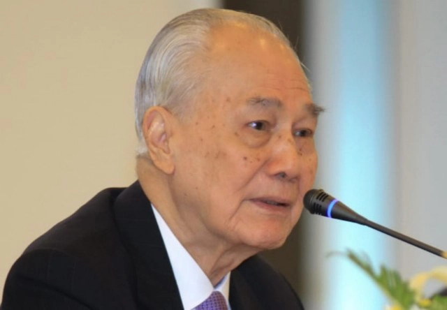 ท่าน..เป็นตัวปัญหา จากใจ "อานันท์" อดีตนายกรัฐมนตรี ถึง "บิ๊กตู่"