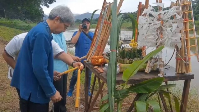จัดพิธีสืบชะตา-ขอขมา"แม่น้ำยม"