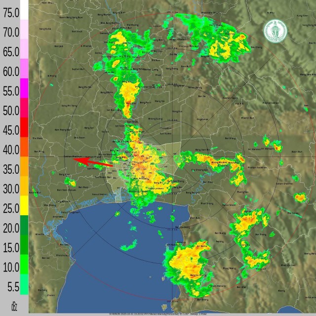 ฝนถล่มกรุง!! ทำบางนาตราด น้ำท่วมสูง