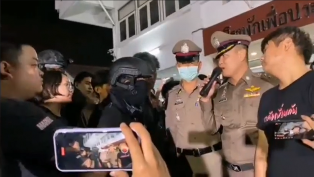 "เพนกวิน" ประกาศย​อมถูกจับ ​100 ครั้ง​ ขอทุกคนเก็บแรง​ไว้​งานใหญ่วันนี้