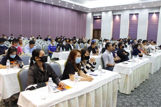 "พิธา"ลงพื้นที่เชียงรายรับฟังปัญหาศก.-เกษตร