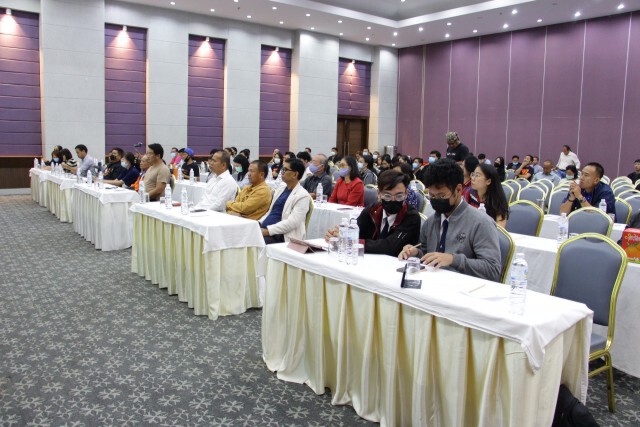 "พิธา"ลงพื้นที่เชียงรายรับฟังปัญหาศก.-เกษตร