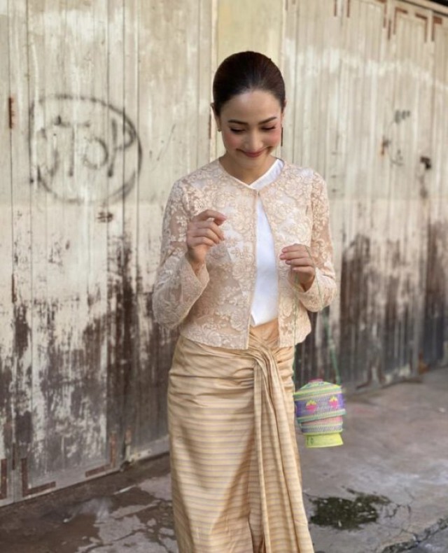 "แต้ว ณฐพร" ลงรูปคู่ล่าสุดกับ "ไฮโซณัย" สงสัยตัวเอง ทำไมยังเขินอยู่?