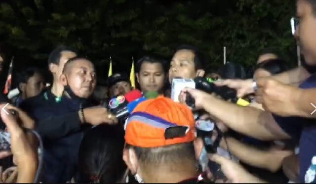 ปล่อยตัว "อานนท์-สมยศ-เอกชัย-สุรนาถ" เที่ยงคืนนี้