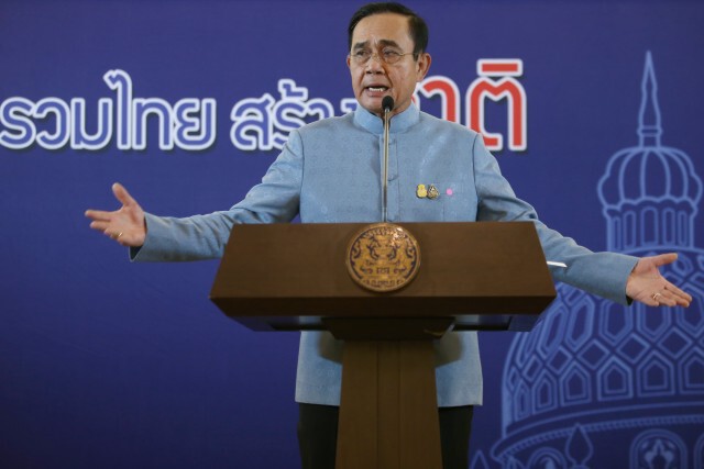 "ประยุทธ์" นำทีมครม.สัญจรสุราษฏร์ฯ-ภูเก็ต