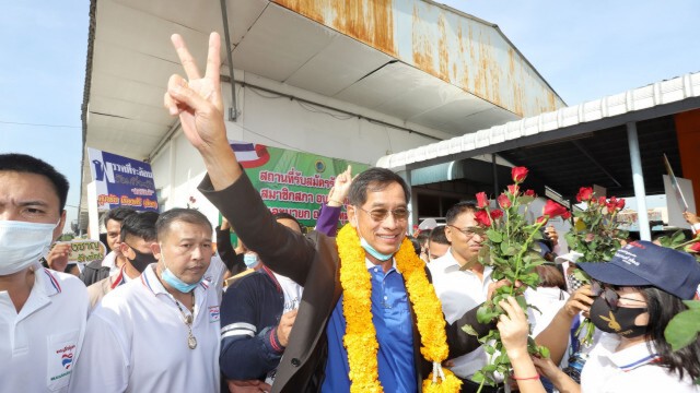 สมัครชิงนายก อบจ.ปทุมธานี ลุงชาญ-บิ๊กแจ๊ส กองเชียร์แห่ให้กำลังใจคึกคัก