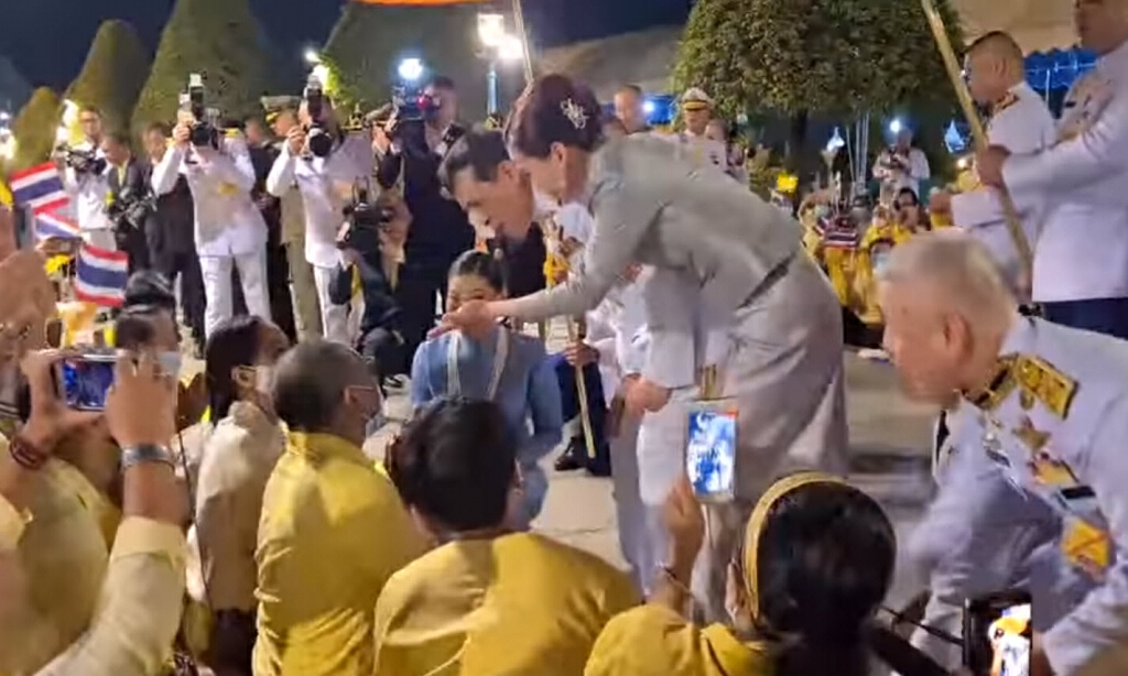 "ดี้ นิติพงษ์" เล่านาทีประทับใจ ในหลวงรับสั่ง "นก สินจัย ดี้ นิติพงษ์ ขอบใจมากนะ"