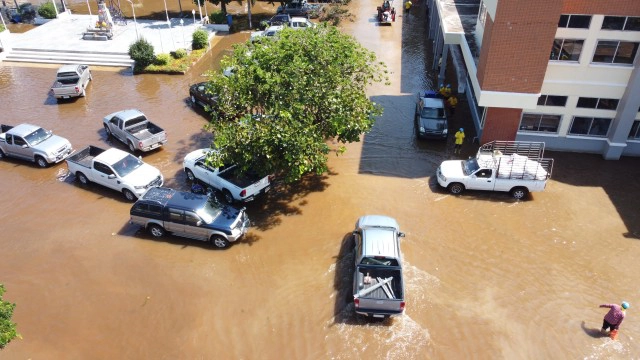 น้ำมูลสูงศูนย์ราชการพิมายยังท่วม