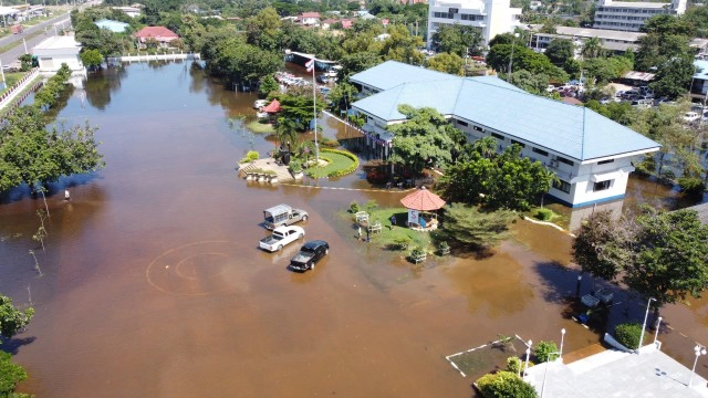 น้ำมูลสูงศูนย์ราชการพิมายยังท่วม