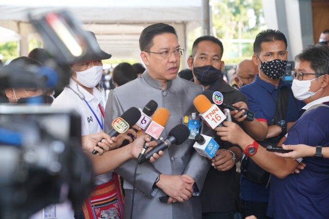 "พุทธิพงษ์" ชี้อำนาจศาลปิด "พอร์นฮับ" เหตุผู้ปกครองร้องทุกข์