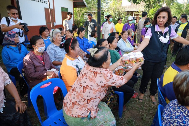 ผวจ.รุดช่วย 141 ครอบครัวน้ำท่วม