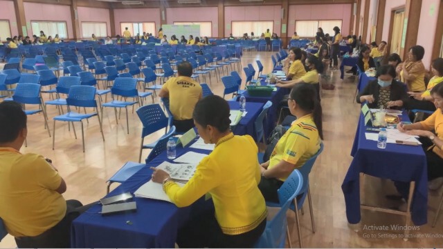 กกต.เตือนผู้สมัครชู 3 นิ้วควรระวัง หวั่นคนมองเจตนาผิด